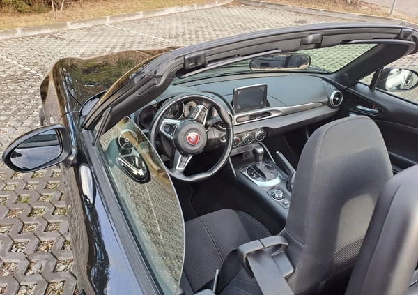 Fiat 124 Spider cena 59900 przebieg: 67000, rok produkcji 2017 z Grudziądz małe 211